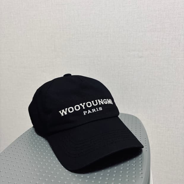 우영미 WOOYOUNGMI PARIS 로고 볼캡