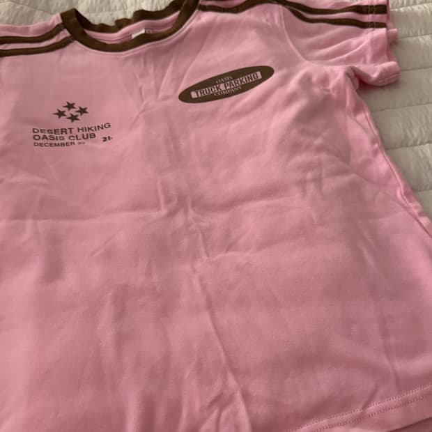 기준 oasis football t pink