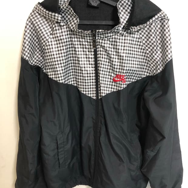 나이키 바람막이(희귀)