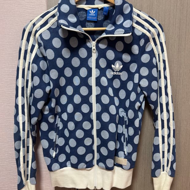 아디다스 땡땡이 도트 면져지