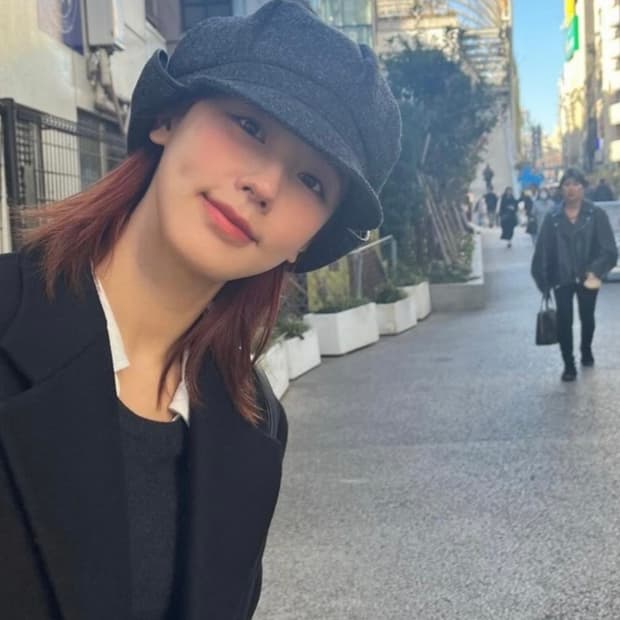 미연착용)세릭 이어플랩 뉴스보이캡 차콜