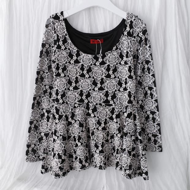 flower flared long sleeve 