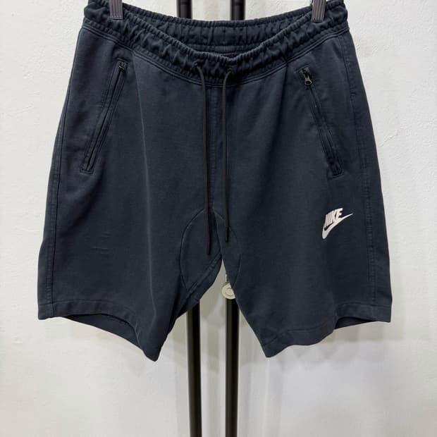 정품) 나이키 검정색 반바지 L
