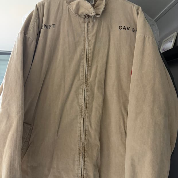 카브엠트 코듀러이 패디드 자켓