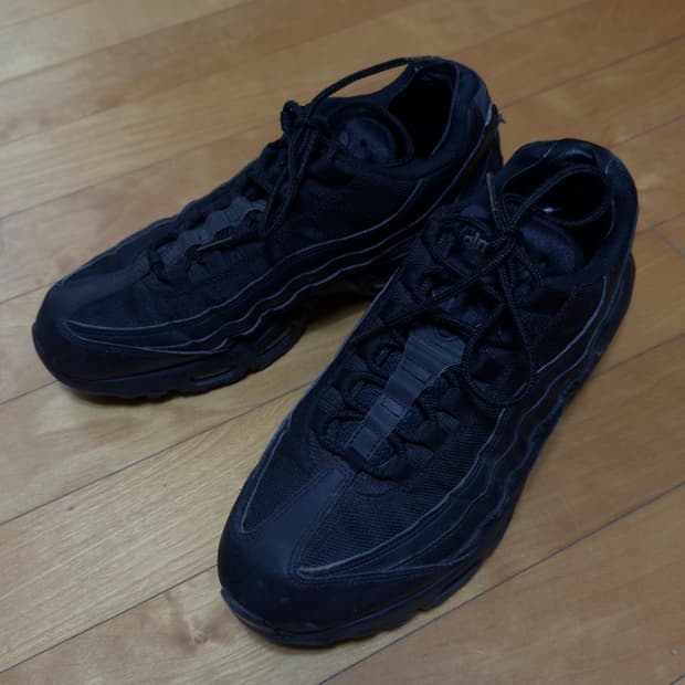 에어맥스 95 블랙 275