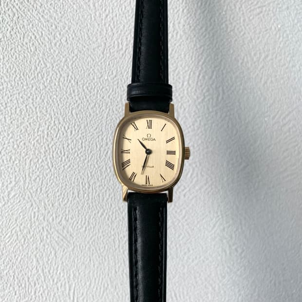 vintage De vile Manual watch
