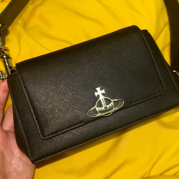 비비안 헤이즐 스몰 토트백 블랙 판매합니다