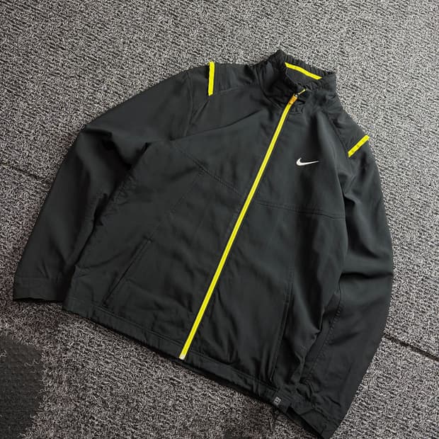 나이키 스우시 드라이핏 바람막이 자켓 3806