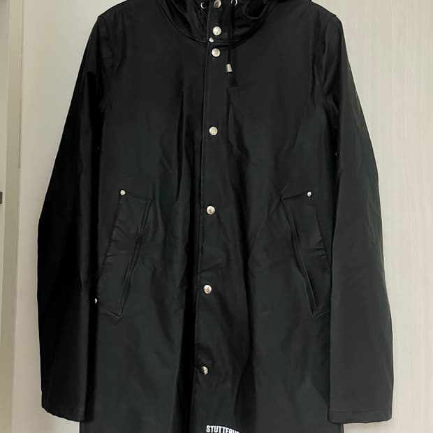 Stutterheim 레인코트 블랙