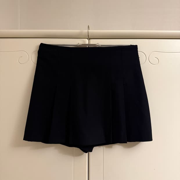 ZARA 블랙 플리츠 미니 스커트 S
