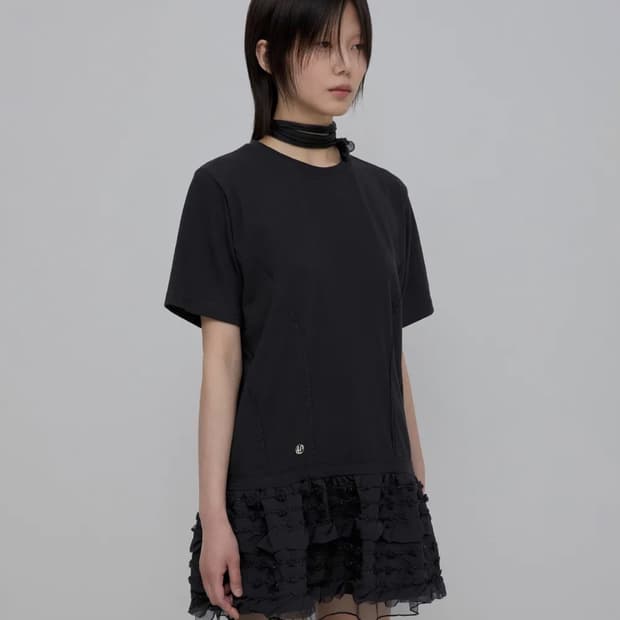 플레어업 레이어드 프릴 티셔츠 Layered Frill T-Shirt
