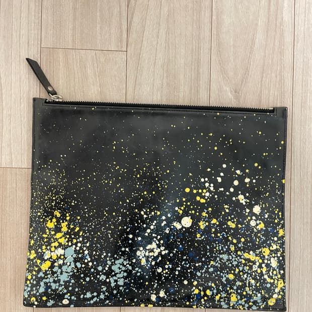 마르지엘라 클러치