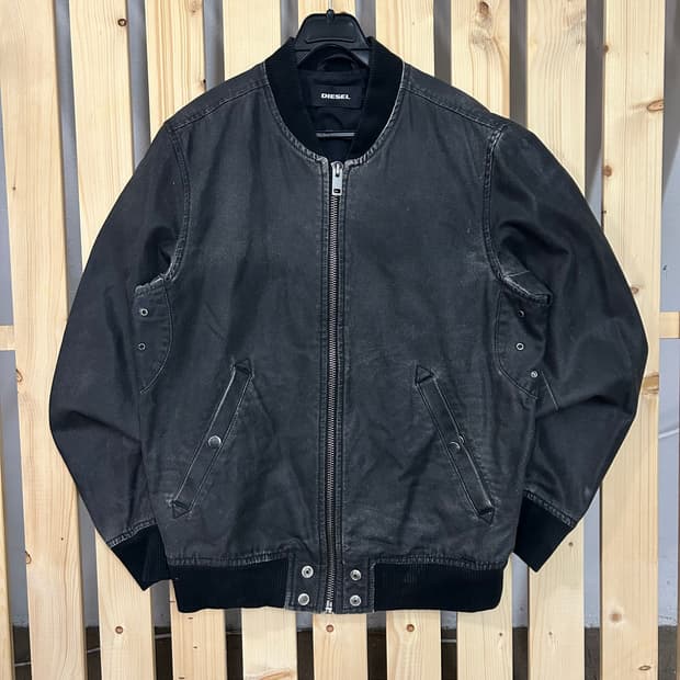 (S) 디젤 블랙 피그먼트 봄버자켓 