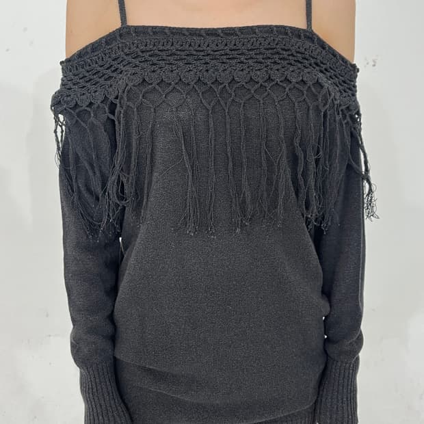 Fringe off long knit