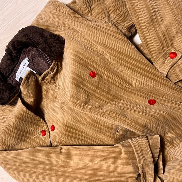 디올 코듀로이 코트