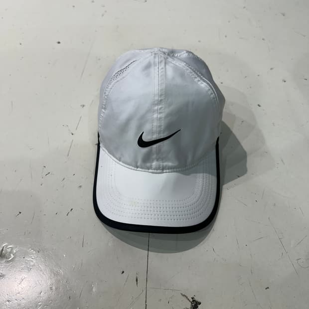 나이키 드라이핏 러닝 모자