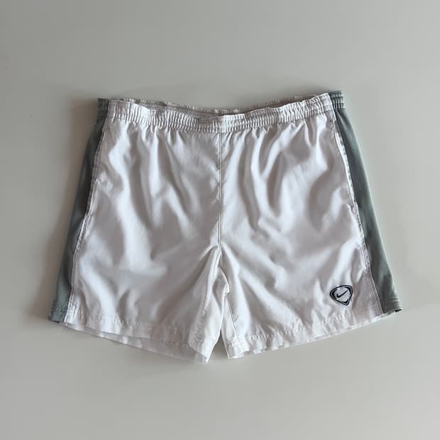 나이키 화이트 드라이핏 반바지 XL