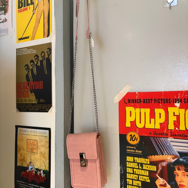 악어 패턴 핑크 크로스 미니백