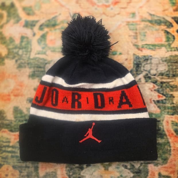 나이키 조던 (Nike Jordan)
니트비니