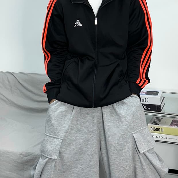 아디다스 블랙 트랙탑 져지 100