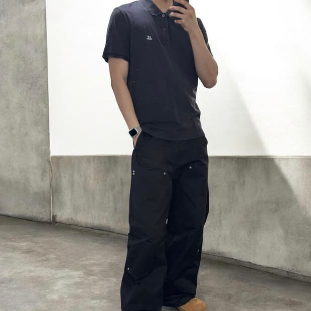 CP Company 슬림핏 카라 티셔츠