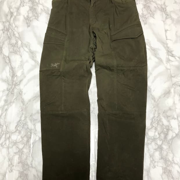 아크테릭스 카고 바지 팬츠 딥카키