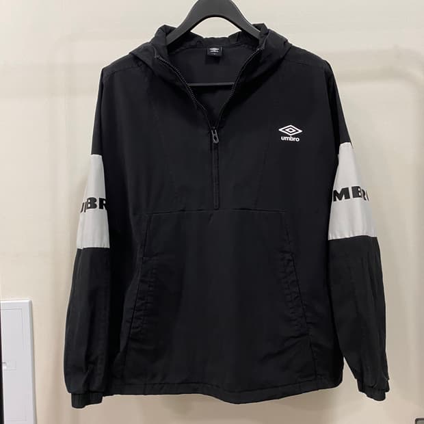 엄브로 아노락 후드 바람막이