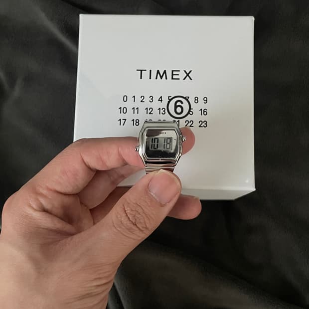새상품 박스포함 타이맥스 X MM6 메종 마르지엘라 디지털 시계 링