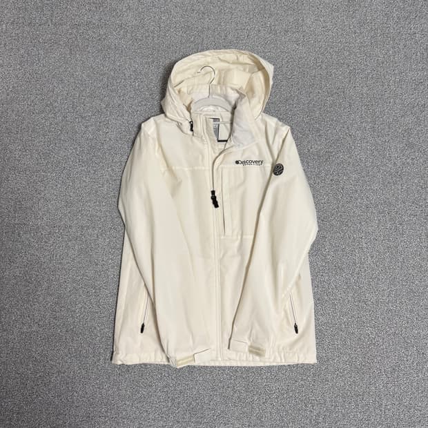 디스커버리 레스터 바람막이 100 윈드브레이커