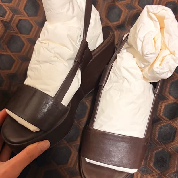 막스마라 웨지 스트랩 샌들 브라운 37