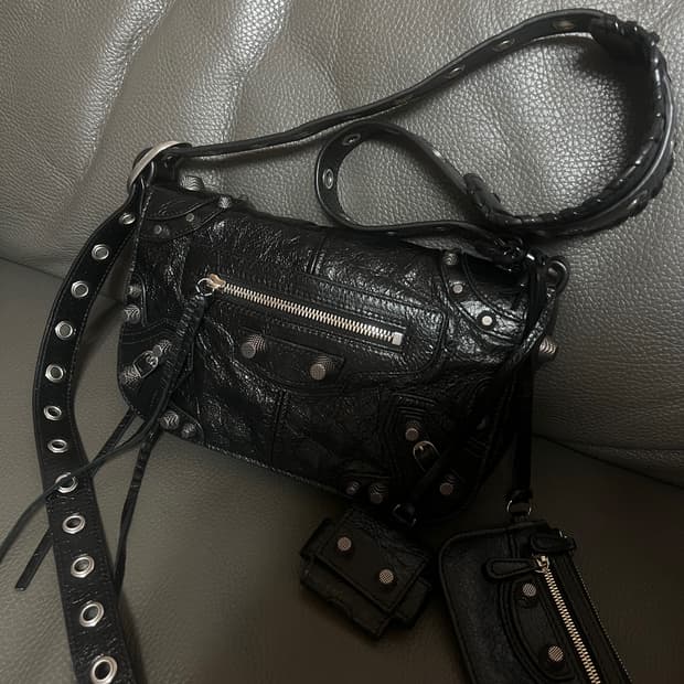 발렌시아가 르카골 플랩백XS