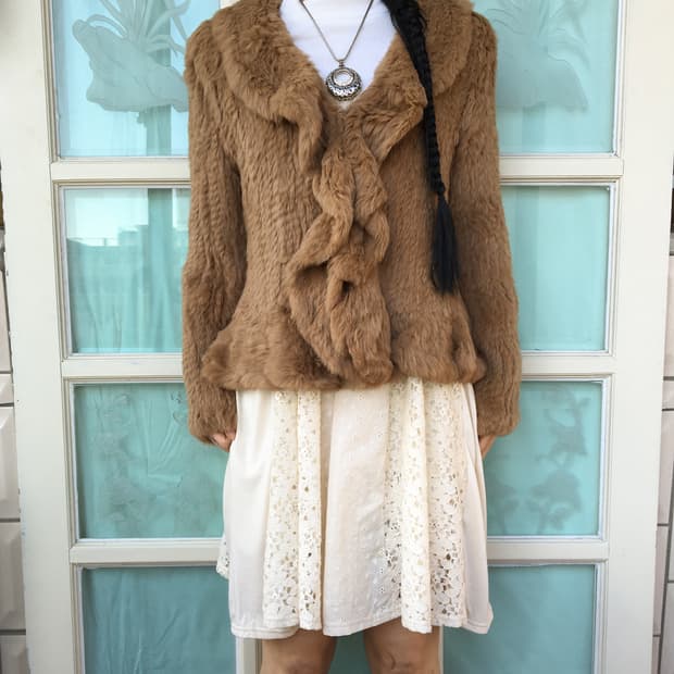 Rabbit fur ruffle point jacket