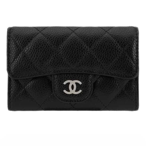 샤넬 클래식 카드 홀더 그레인드 카프스킨 & 실버 메탈 블랙
