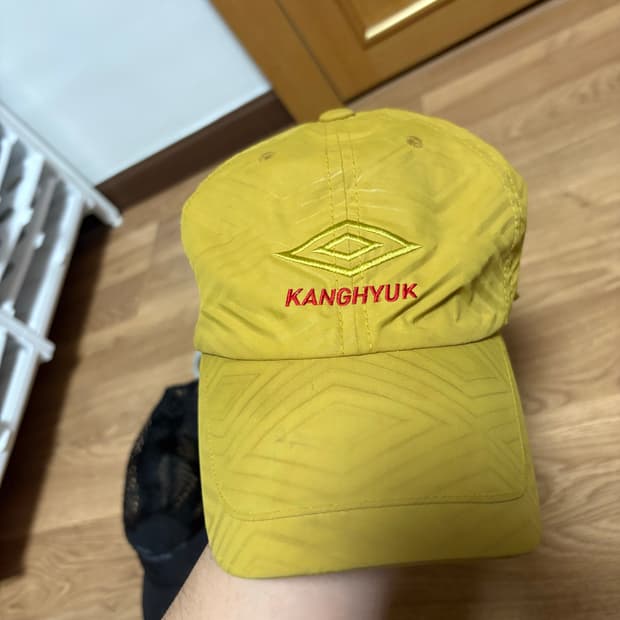 엄브로 강혁 콜라보 볼캡