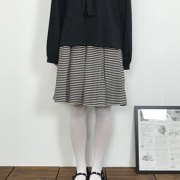 Jpn Poly Striped Mini Skirts