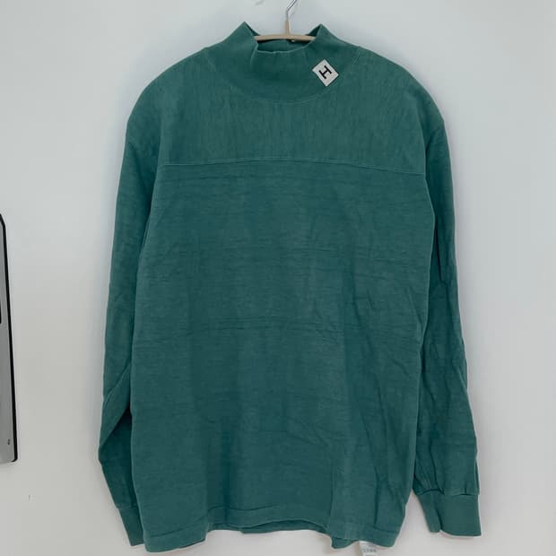 heritage floss 모크넥 롱슬리브