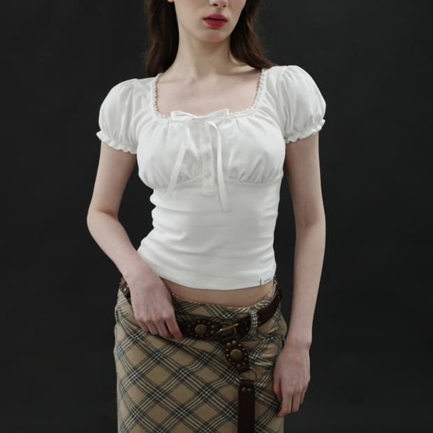드라이로즈 DOROTHY SHIRRING TOP (WH)