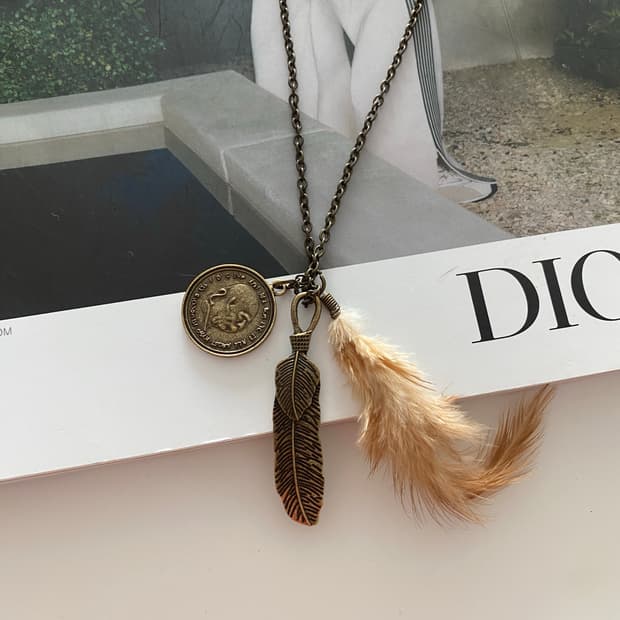 빈티지 y2k 깃털 코인 목걸이