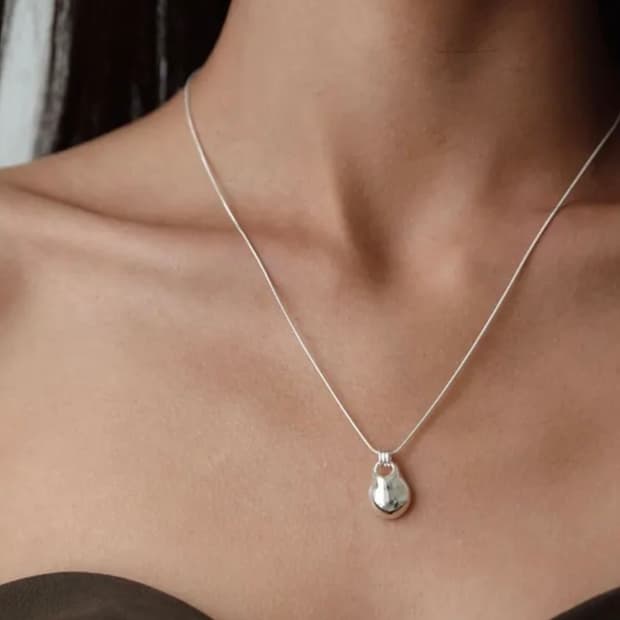 수리움 목걸이 soorium plump necklace