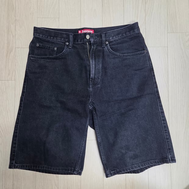 슈프림 배기진 쇼츠