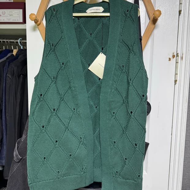 Namacheko vest