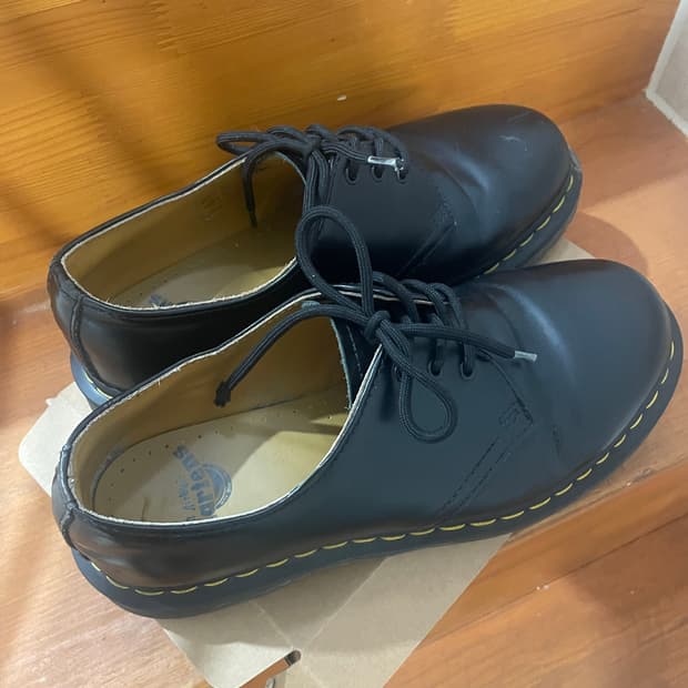 닥터마틴 1461 3홀