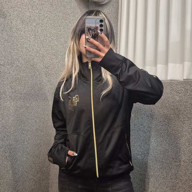 EVISU GOLD TIGER ZIPUP 