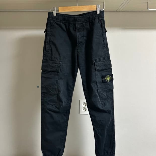 스톤아일랜드 블랙 카고 바지 28 백화점 한글택