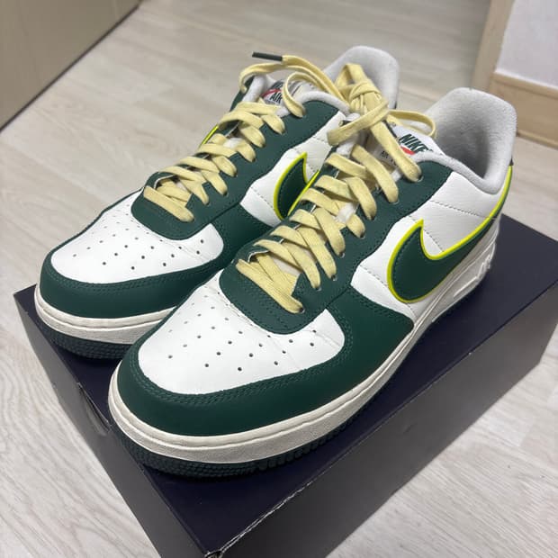 나이키 에어포스 1 ‘07 세일 노블그린 275