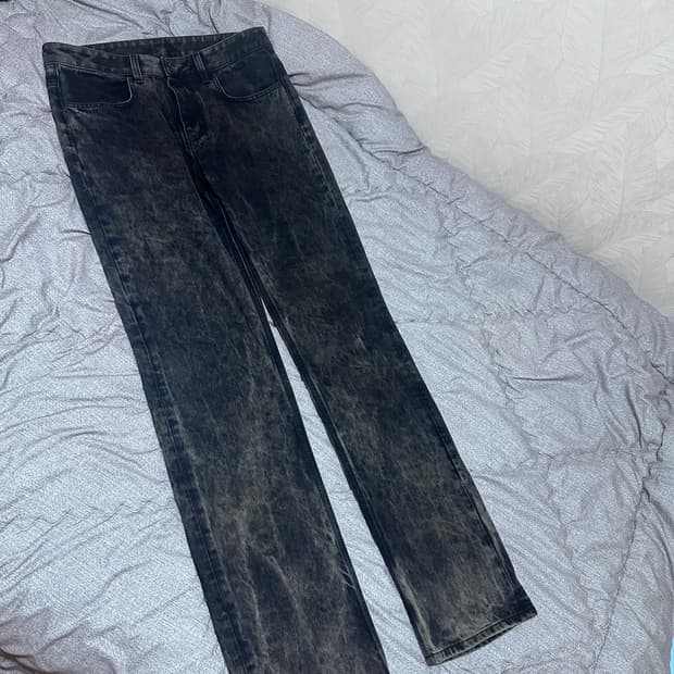 GIVENCHY 블랙 워싱 코튼 데님 팬츠 BM5OYU5Y46