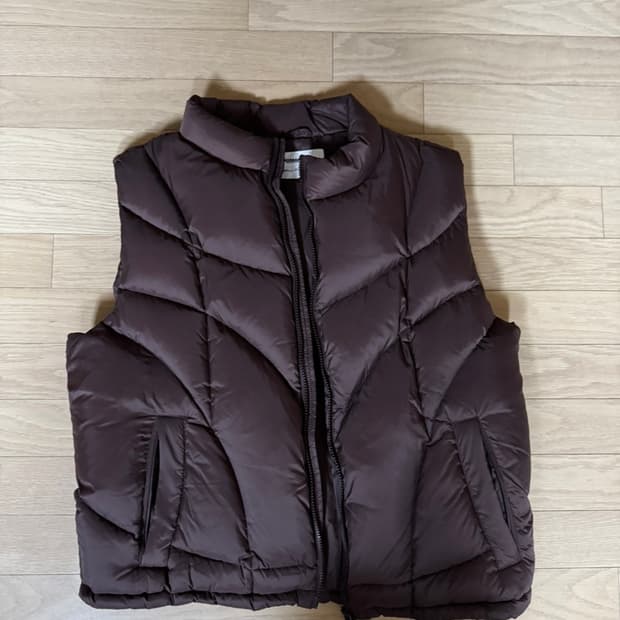 노메뉴얼 브라운 패딩베스트