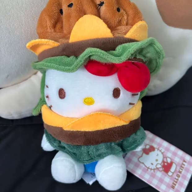헬로키티 햄버거 인형 🖤