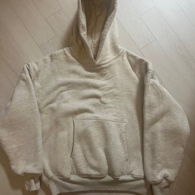 Yeezy  이지갭 샘플 m