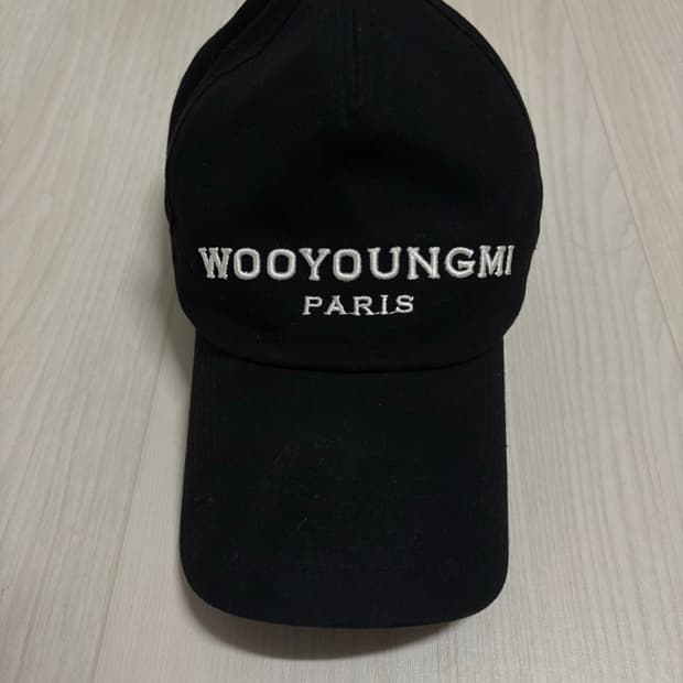 우영미 볼캡